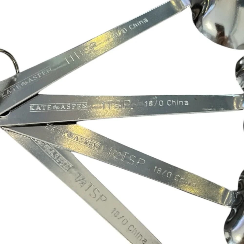 Kate Aspen Heart Measuring Spoons – Set of 4 with Uplifting Phrases – 2011 – Sta